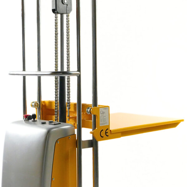Stapelaar semi-elektrisch (400 kg) – detail 1